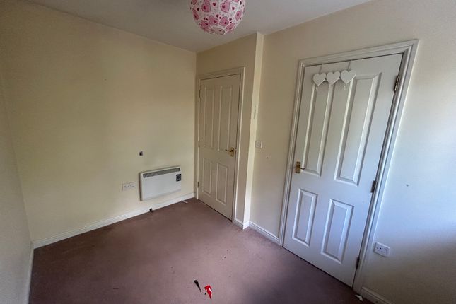 56, Worksop photo 3