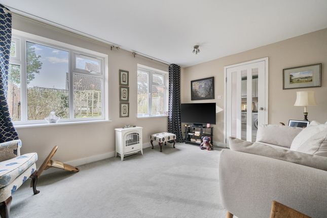 1, Periam Close, Oxfordshire photo 2