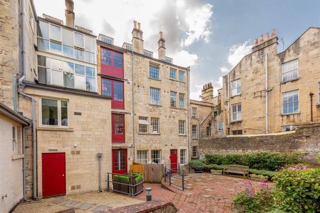 Flat 15 The Coachworks, 2, Long Acre, Bath photo 4