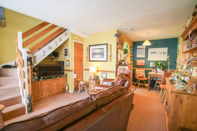 120, Beaconsfield Way, Reading photo 4