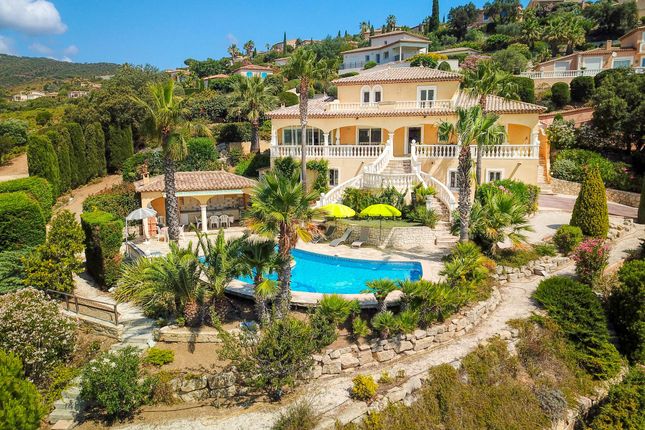 Thumbnail Villa for sale in Les Issambres, Var, Provence-Alpes-Côte d`Azur, France