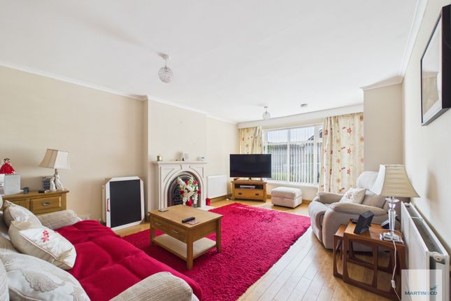 29, Harcourt Crescent, Nottingham photo 2