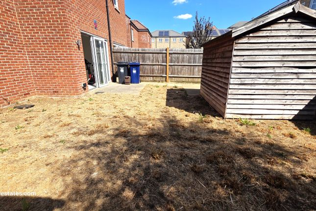 16, Toye Avenue, LONDON photo 4