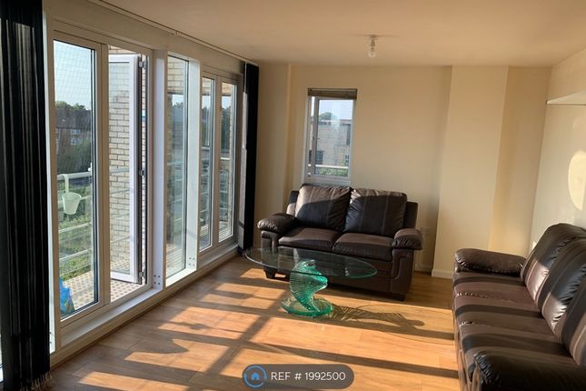 Flat to rent in Linear View, Wembley