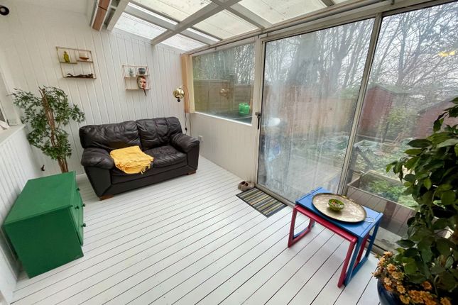 25B, Crescent Rise, Luton photo 4