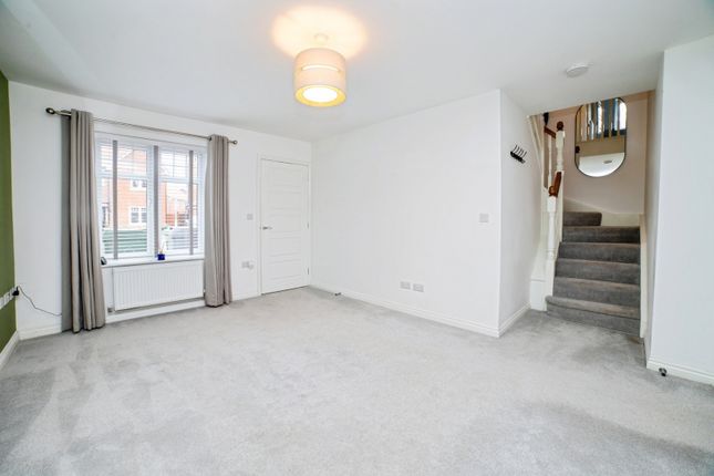 14, Orpington Way, Newark photo 4
