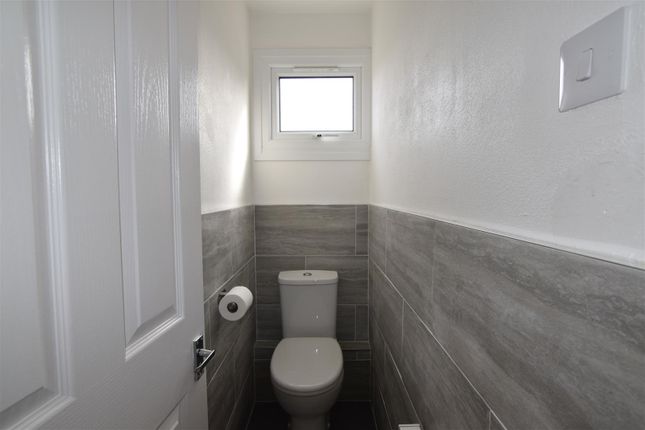 12, Semele Close, Leamington Spa photo 5