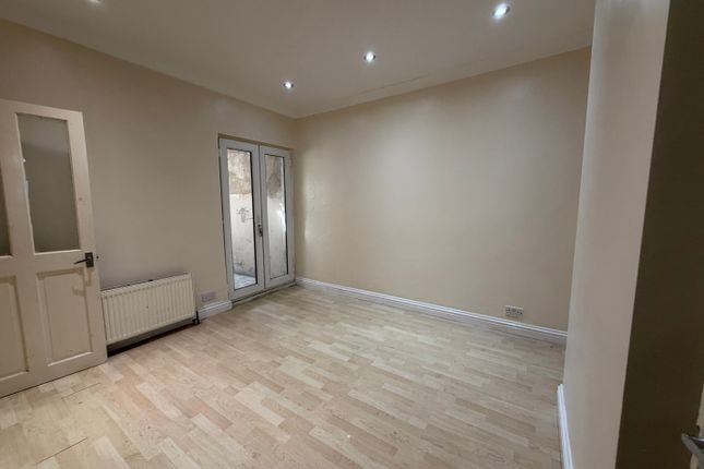 Linden Road, Gillingham photo 5