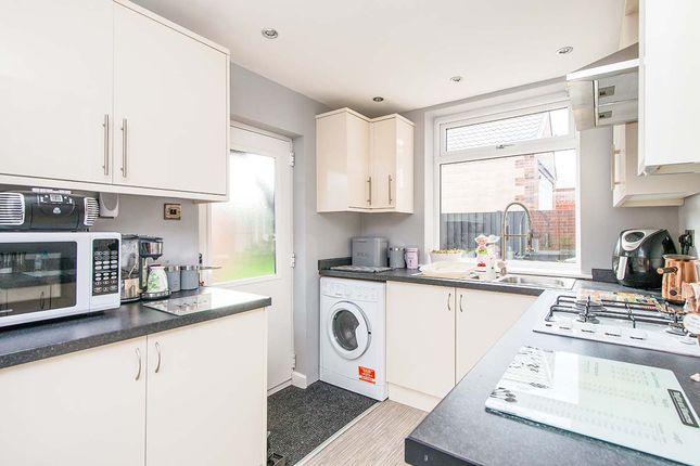 Bungalow for sale in Redhill Avenue, Castleford, West Yorkshire