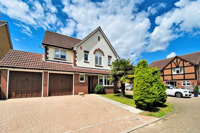Thumbnail Detached house for sale in Bittern Close, Cheshunt