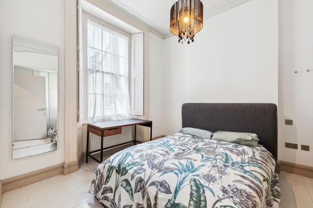 215, Sussex Gardens, London photo 4