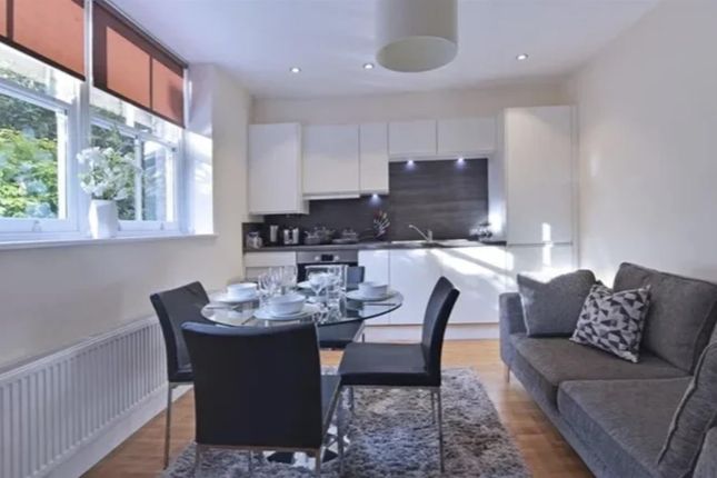 Thumbnail Flat to rent in Hamlet Gardens, London