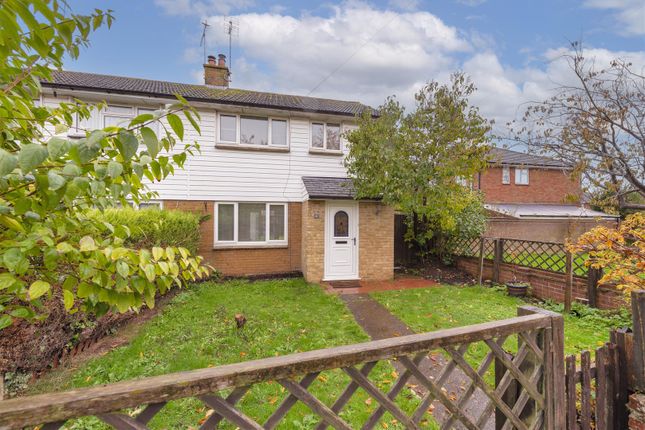 Semi-detached house for sale in Cleavesland, Laddingford, Maidstone