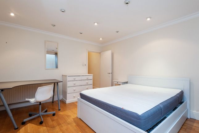 Flat 6,46, Renfrew Road, London photo 4