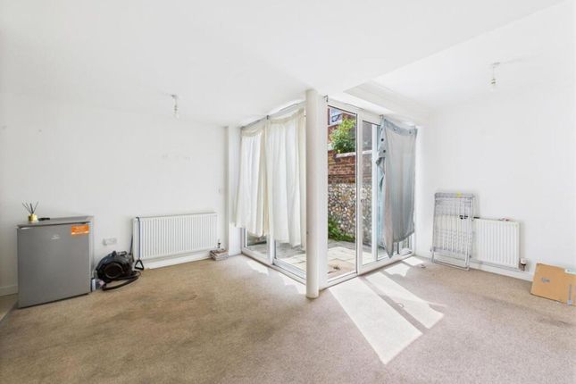 5 Sea Mews Church Street, Cromer photo 4