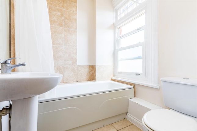3, Merlin Lodge, Southsea photo 2