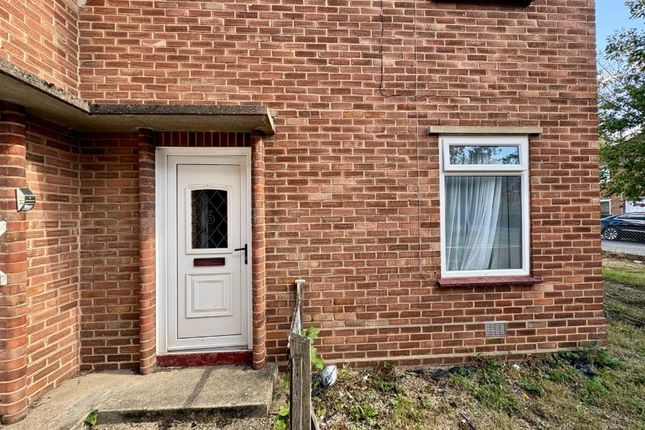 6 Rolleston Close, Norwich photo 2