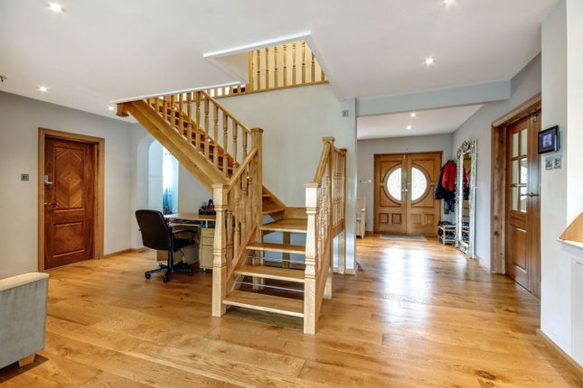 Dorincourt, The Approach, East Grinstead photo 2