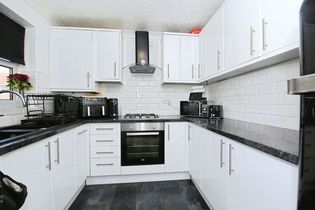 10, Viking Way, Peterborough photo 3