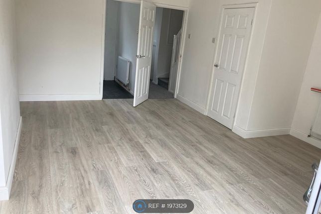 Thumbnail Terraced house to rent in Axbridge Walk, Manchester
