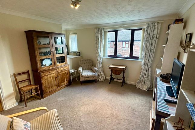 15, Beechwood Court, Hereford photo 4