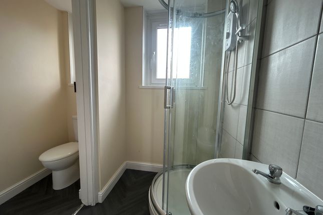 674A, Carmarthen Road, Swansea photo 3