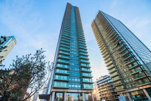 Flat to rent in Landmark Buildings, West Tower, 24-22 Marsh Wall, Canary Wharf, South Quay, London