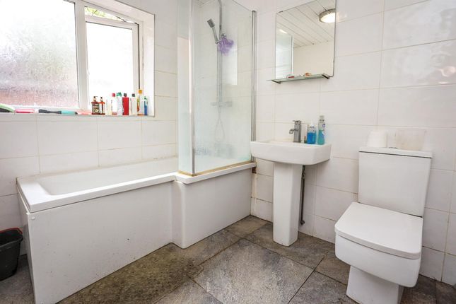 End terrace house for sale in Avenue Road Extension, Leicester