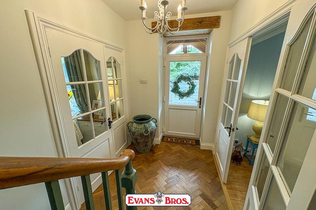 Nantyci Farm, Llysonnen Road, Carmarthen photo 2
