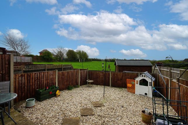 3, Bays Hill, Gloucestershire photo 2