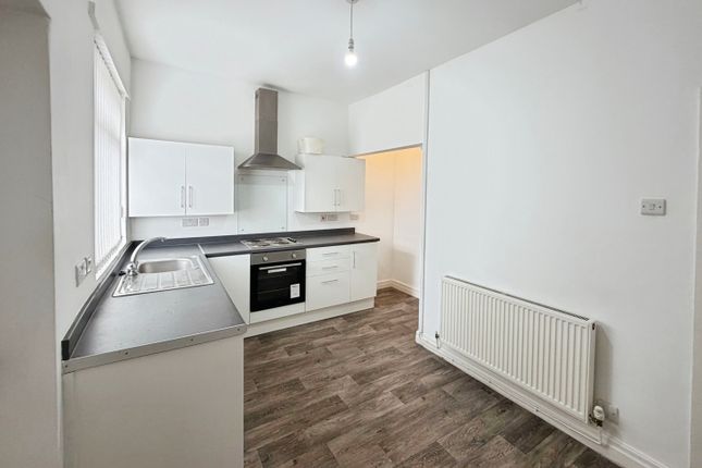 194, Bolton Road, Ashton-In-Makerfield photo 3