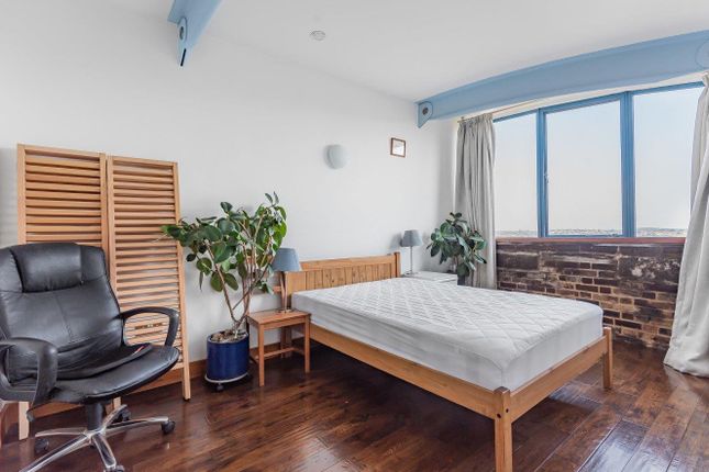 Flat for sale in St. Margarets Street, Rochester