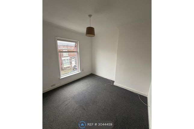 Lind St, Liverpool photo 4