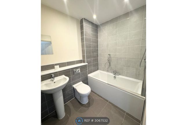 Falcon Crescent, Queens Hills, Costessey, Norwich photo 4