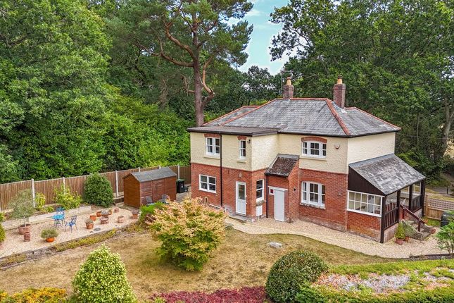 Hazelbank, Leigh Lane, Wimborne photo 2