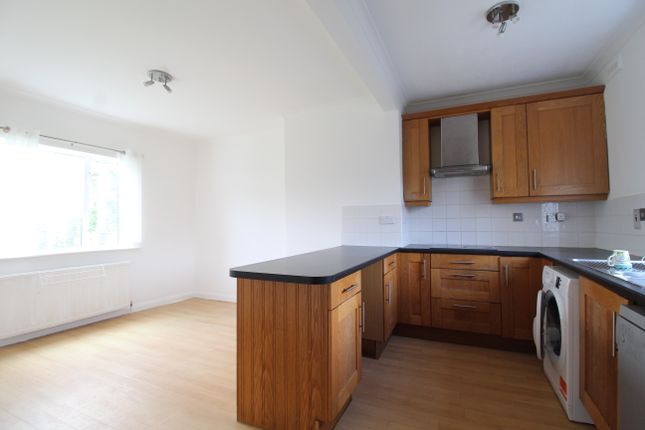 Thumbnail Semi-detached house to rent in Worcester Road, Guildford