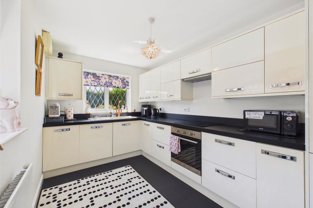 34, Wood View, Swanland photo 3