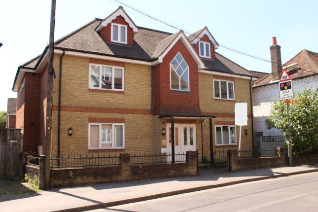 Flat for sale in Farncombe Street, Farncombe