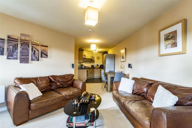6 Aston House, Chesterfield photo 4