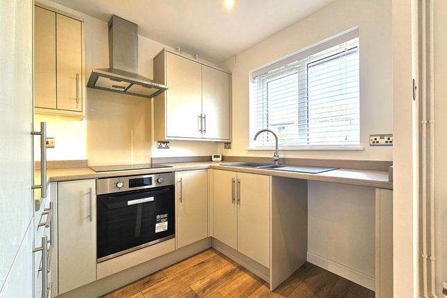 23, Arlington Close, Attleborough photo 4