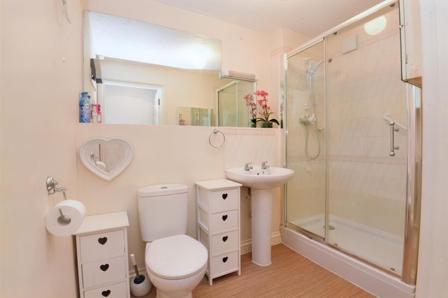 Flat for sale in Barnaby Mead, Gillingham