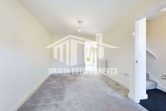 22, Legging Road, Birmingham photo 3