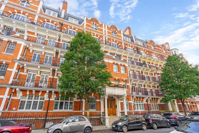 Thumbnail Flat to rent in Drayton Gardens, London