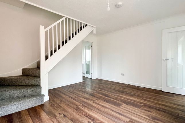 40 Walkers Gate, Wellington photo 3