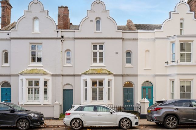 Thumbnail Town house for sale in Clarendon Avenue, Leamington Spa, Warwickshire