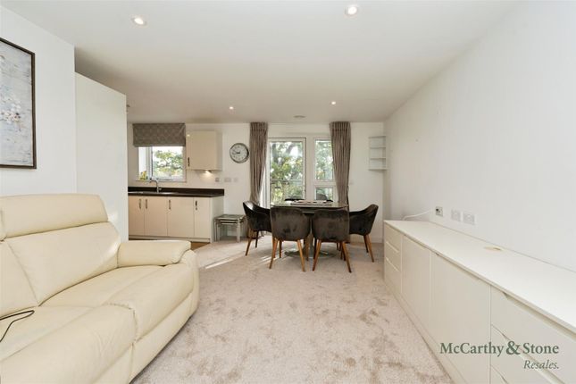 Studio Way, Borehamwood photo 4
