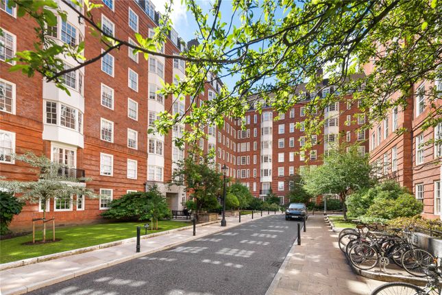 Flat for sale in Cranmer Court, Whitehead's Grove, London