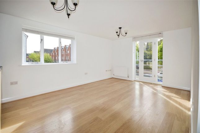 Flat to rent in Edward Vinson Drive, Faversham, Kent