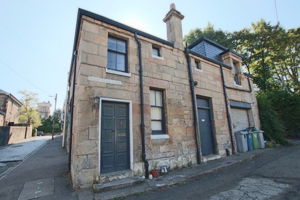 Mews house to rent in Montague Lane, Glasgow