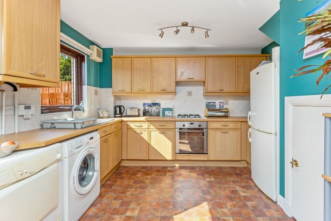 8, Wheatfield Walk, Loanhead photo 3